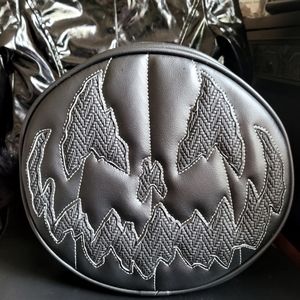 Love Pain & Stitches Stark Bag(Matte Black/Textured Black Face)